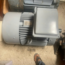 MÔ TƠ GIẢM TỐC 3 PHA